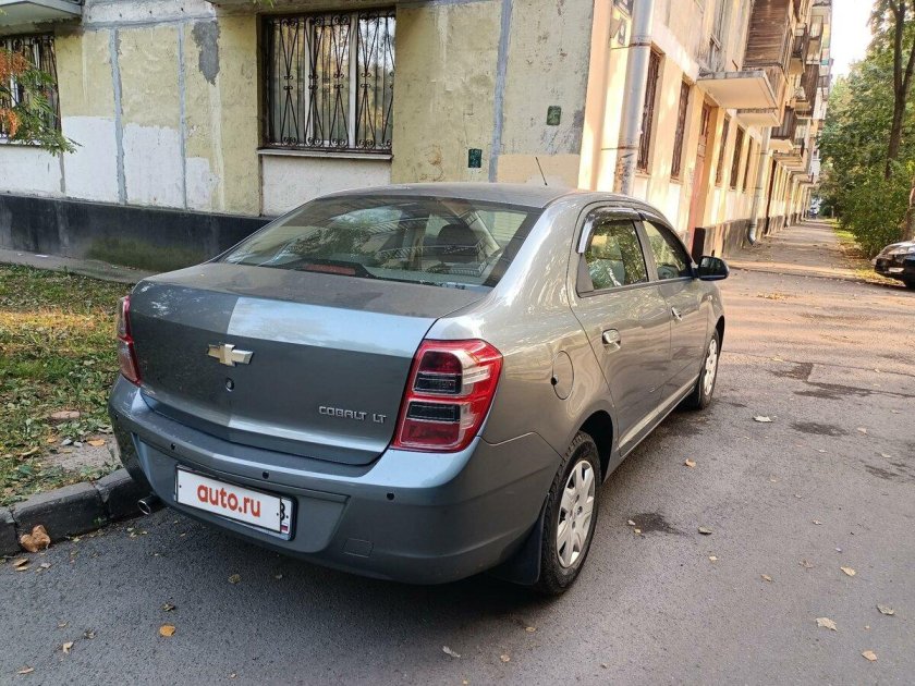 Chevrolet cobalt мокрый асфальт 2