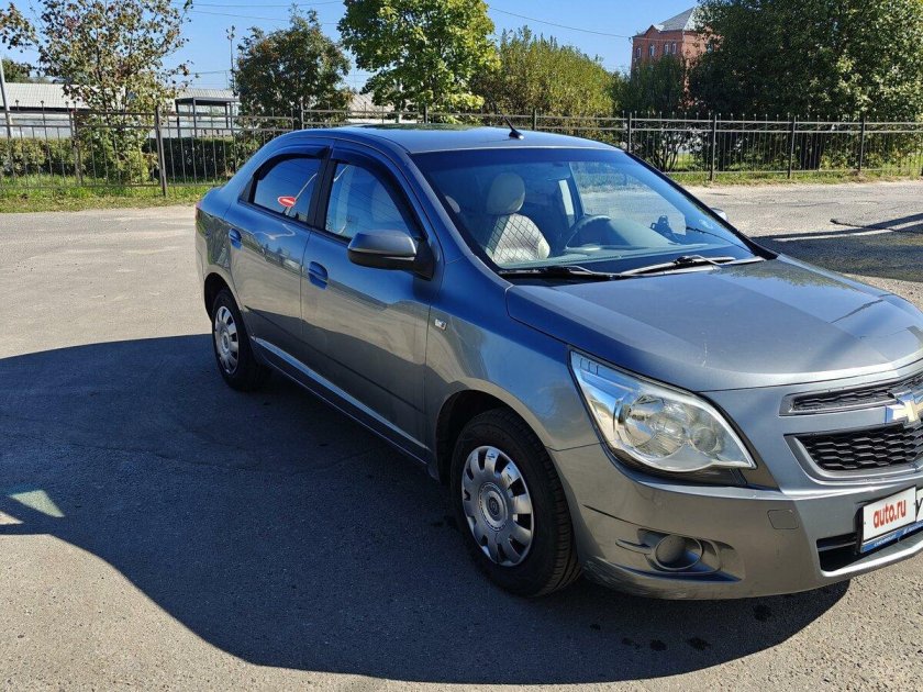 Chevrolet cobalt седан ii 1.5