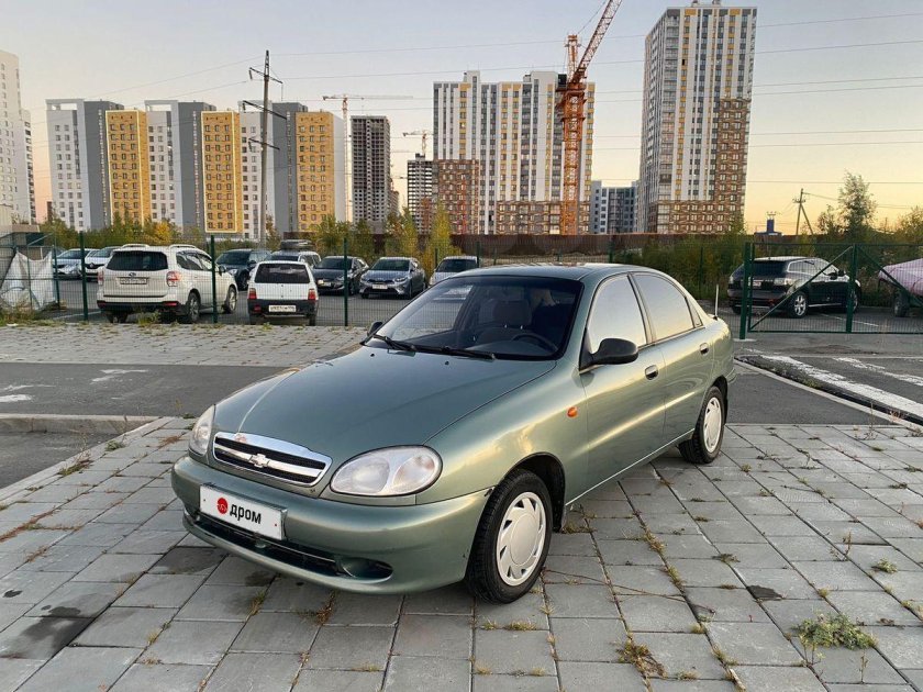 Шевроле Ланос 2007 год черный