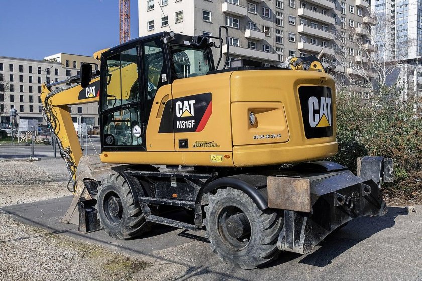 Cat m317f
