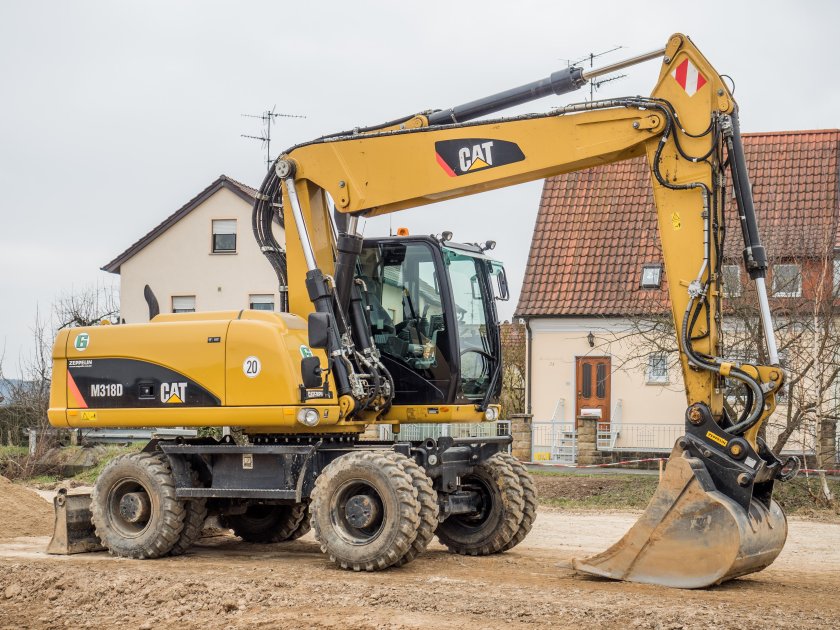 Caterpillar m318d