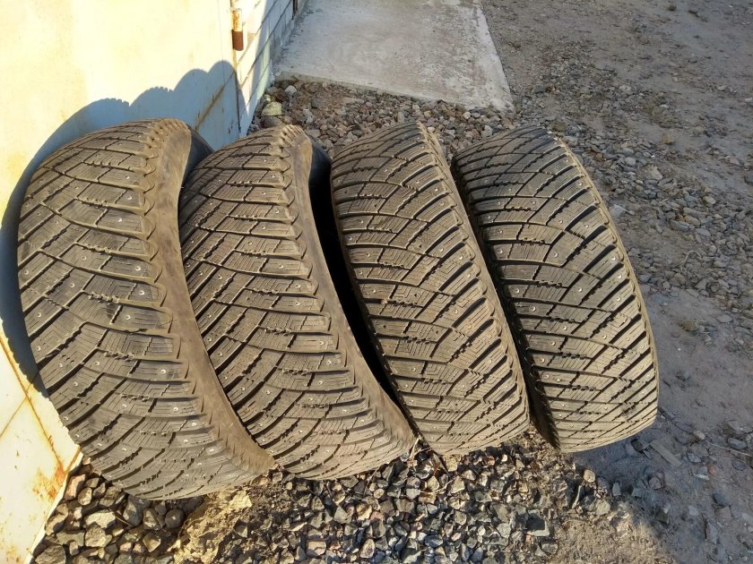 Goodyear ULTRAGRIP Ice