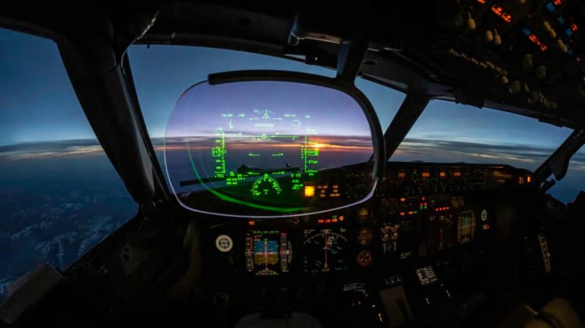 Head up display Boeing 737