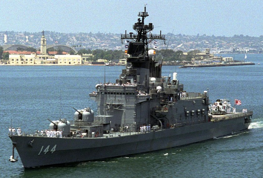 Эсминец-вертолетоносец DDH-143 Shirane