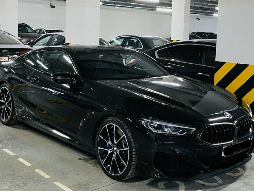 BMW m850i