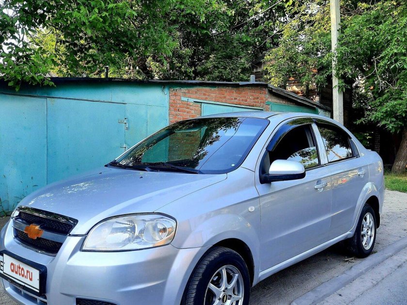 Chevrolet aveo 1.2 мт 2011