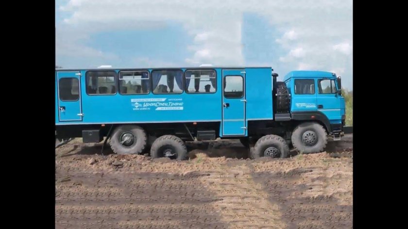 Урал 8х8 вахтовый автобус