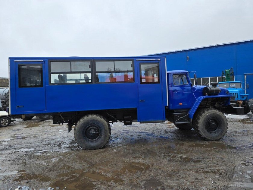 Вахтовый автобус урал 3255