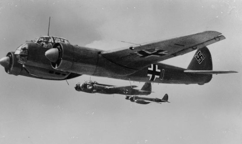 Самолёт Люфтваффе Юнкерс-88