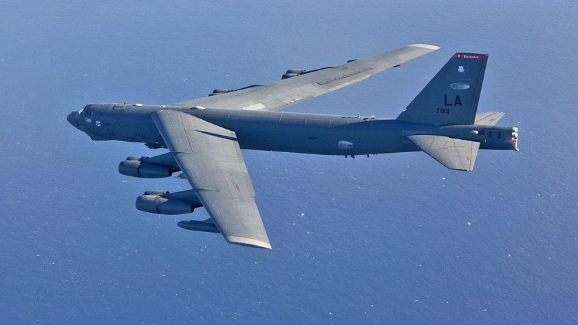 Бомбардировщик в-52н ВВС США