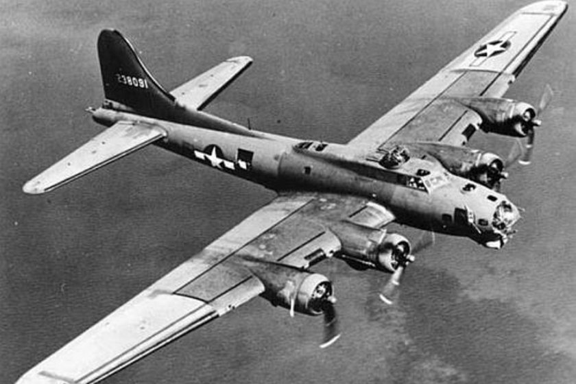 Американский бомбардировщик b-17