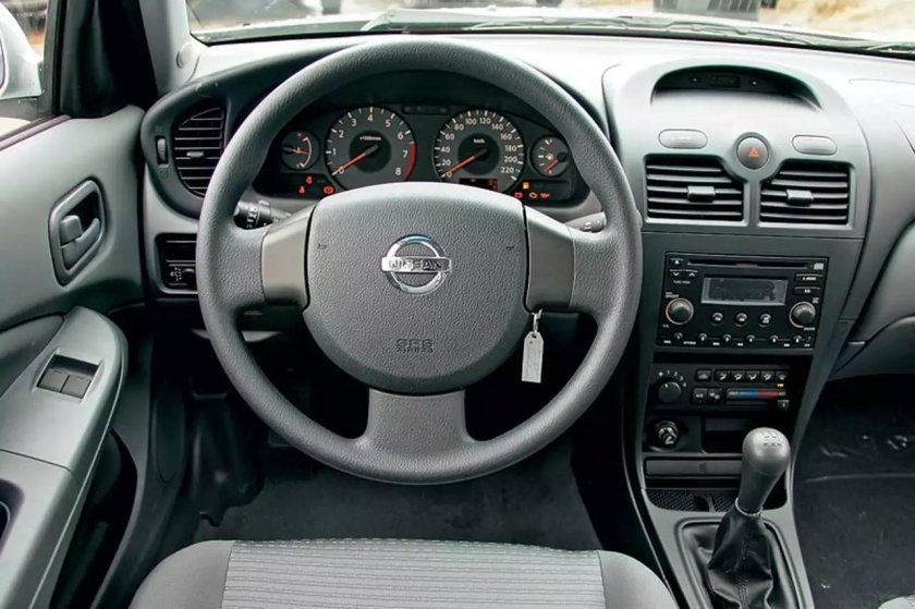 Nissan Almera Classic 2008 салон
