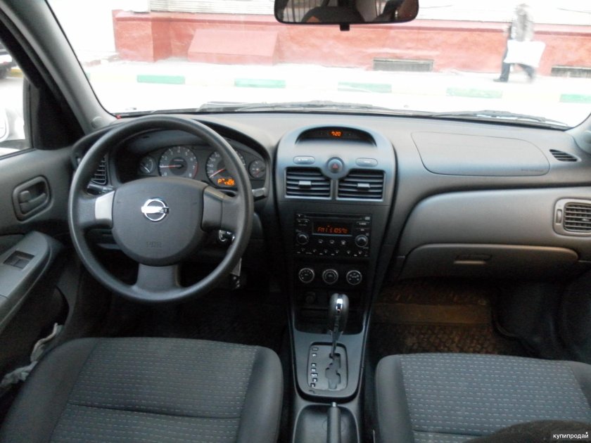 Nissan Almera Classic 2010 салон