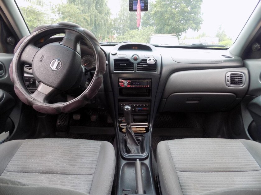 Nissan Almera Classic 2012 салон