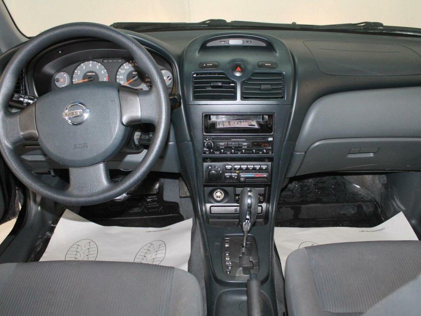 Ниссан Альмера Классик 2007 салон