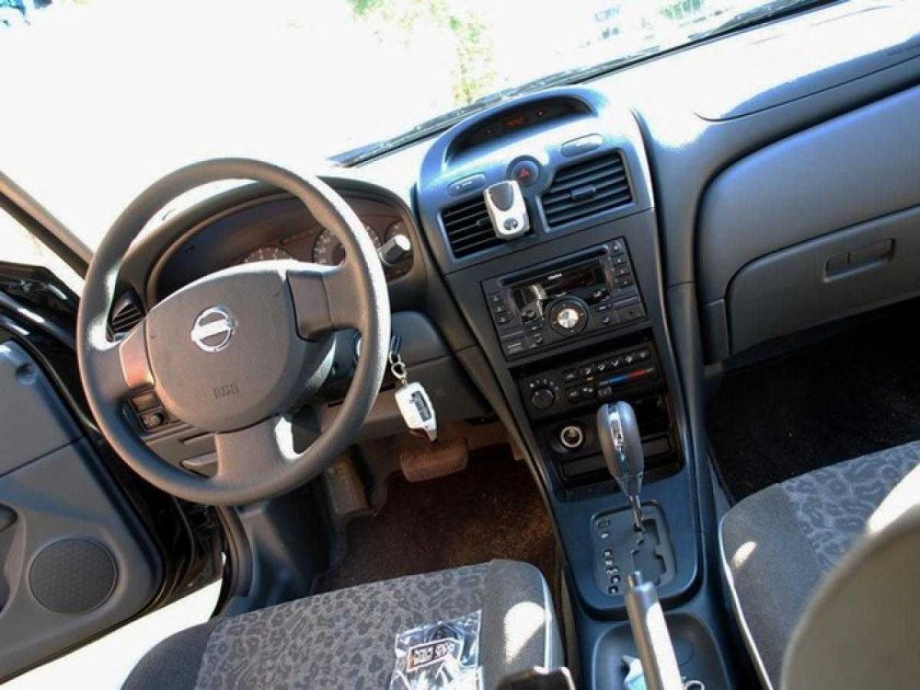 Nissan Almera Classic салон
