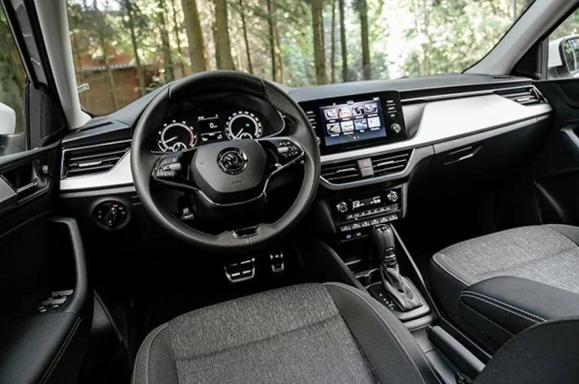 Шкода Рапид 2021 салон