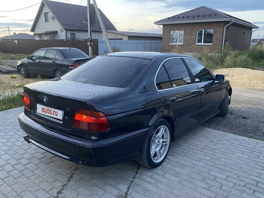 Бмв 525 i