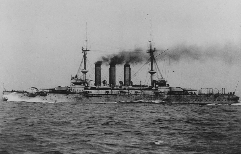 Хацусэ броненосец