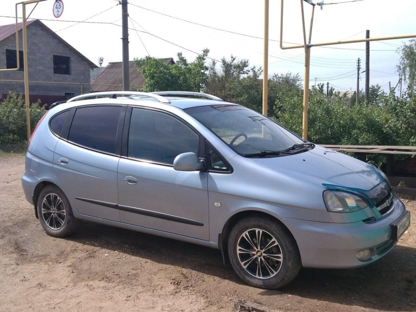 Chevrolet Rezzo 1.6