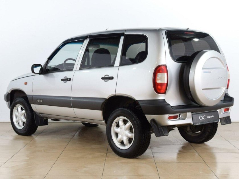 Нива Шевроле 2004г