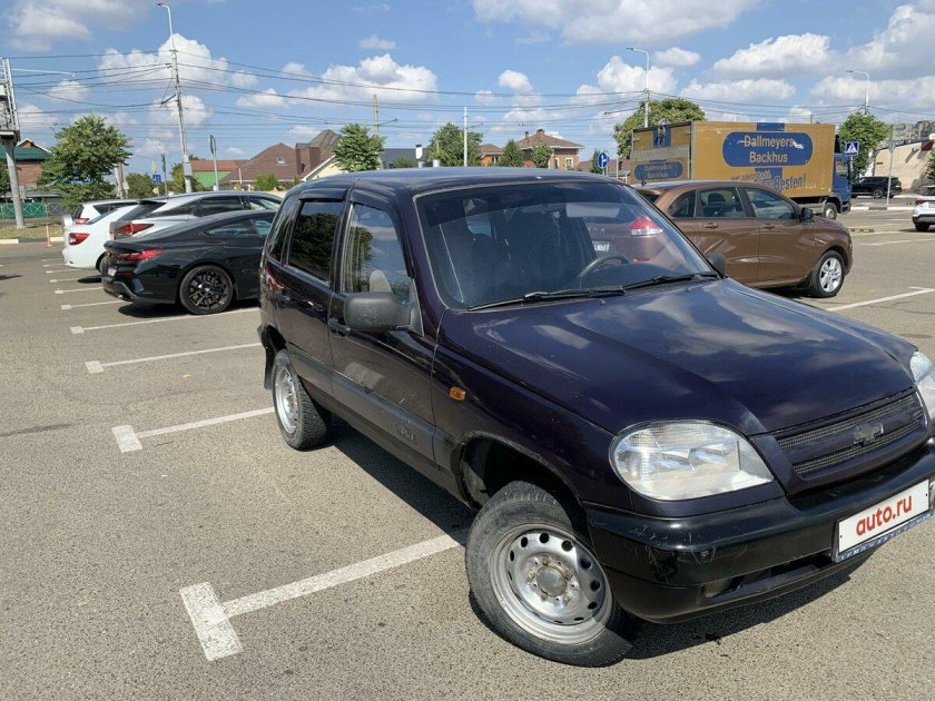 Шевроле Нива 2004 год