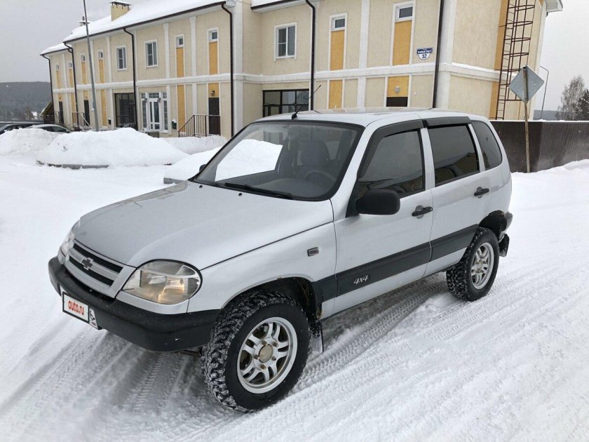 Chevrolet Niva 2004