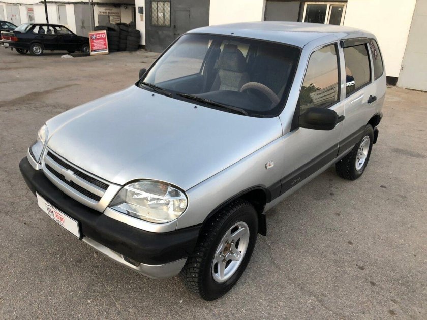 Chevrolet Niva 2004