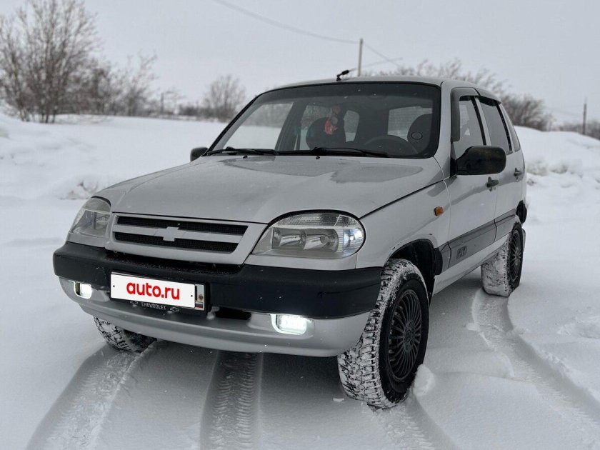 Шевроле нива 2004 год