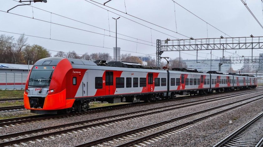 Электропоезд эс2г Ласточка