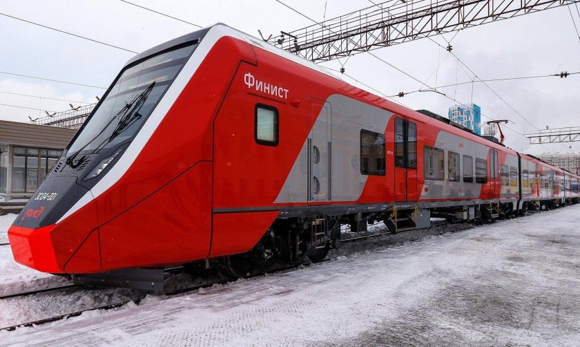 Финист поезд