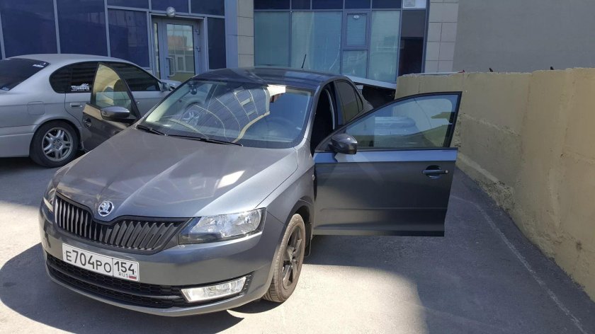 Skoda Rapid 2021 серый