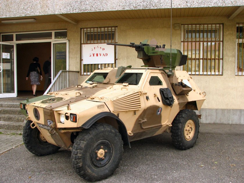 VBL бронеавтомобиль