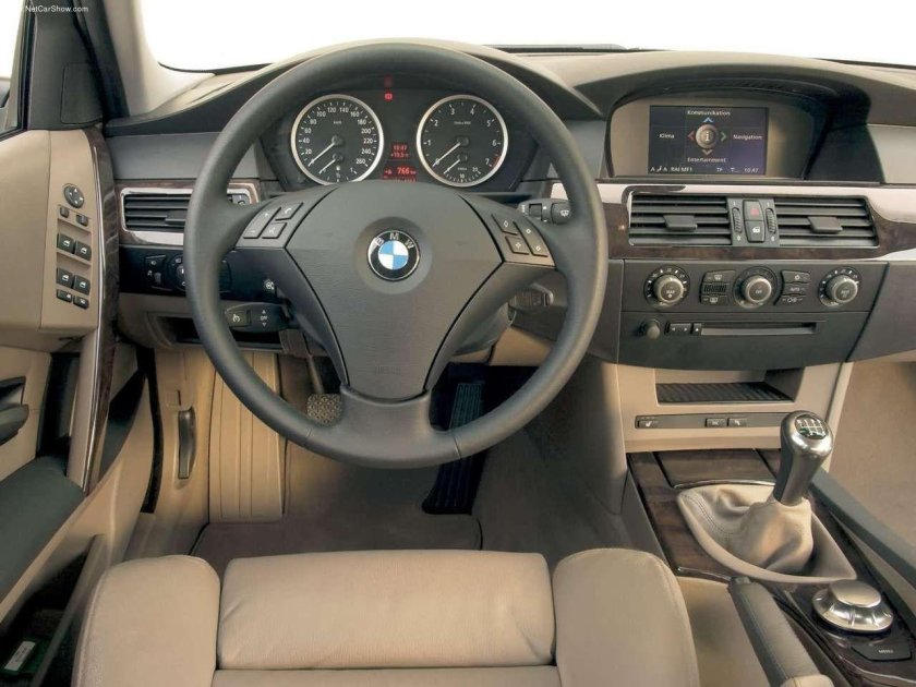 BMW 5 e60 2003