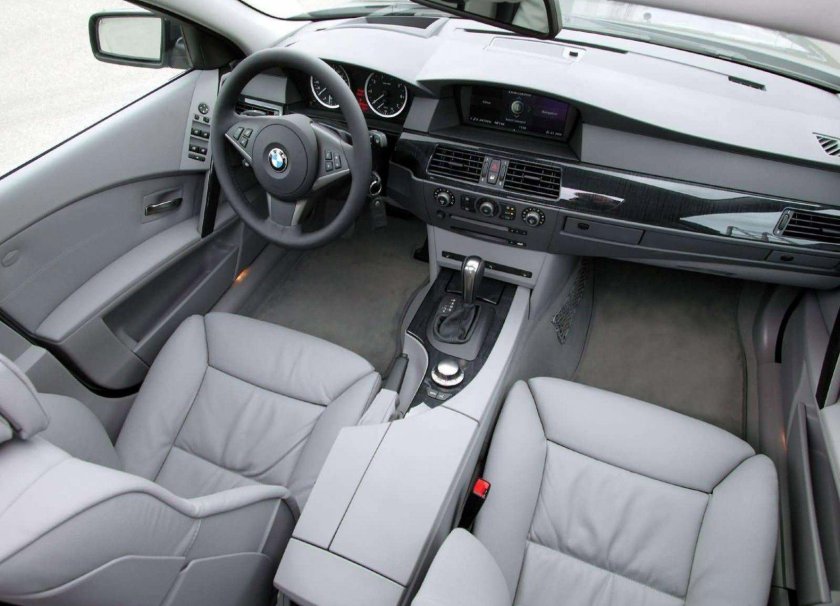 BMW e60 салон