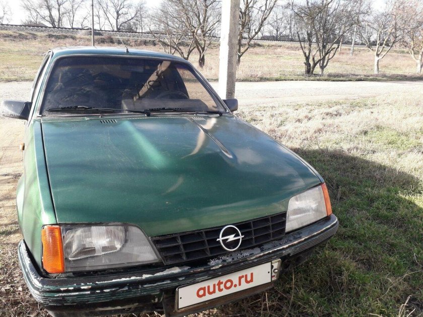 Опель рекорд 1986