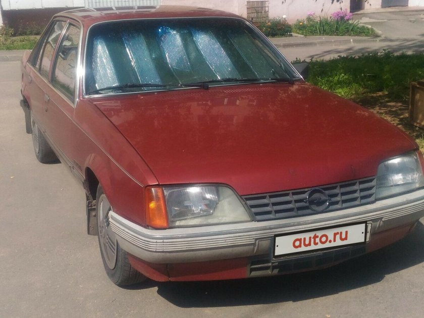 Опель рекорд 1983