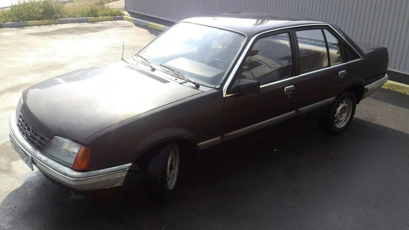 Опель рекорд 1984