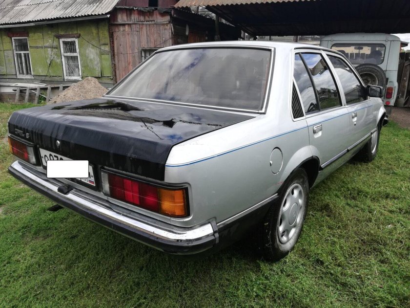 Опель рекорд 1977