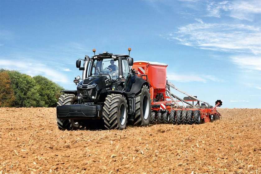 Трактор valtra