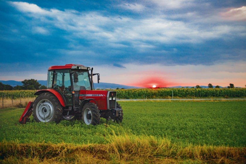 Hattat трактор