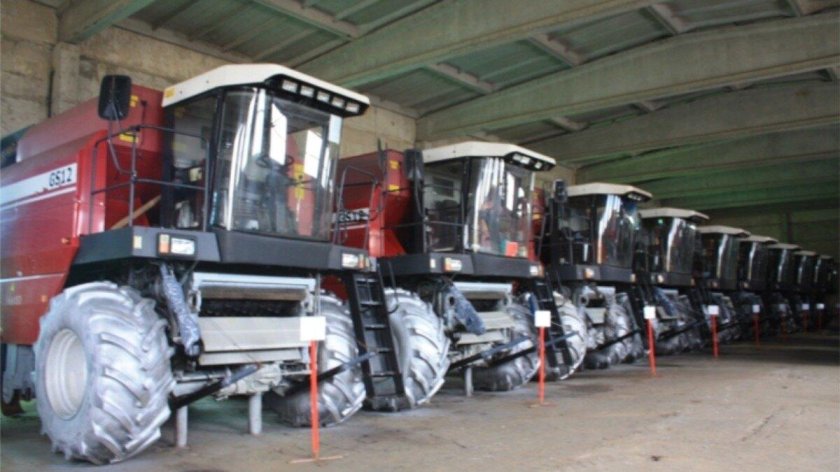 Постановка сельскохозяйственной техники на хранение