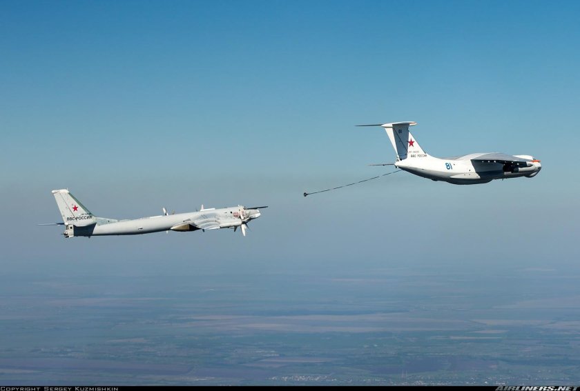 Дозаправка в воздухе ту-95мс