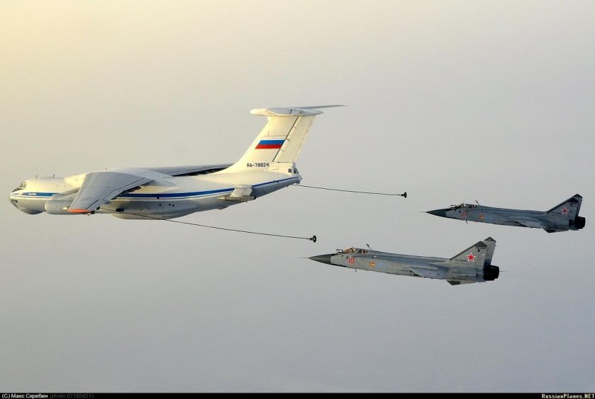 Ил-78 заправщик