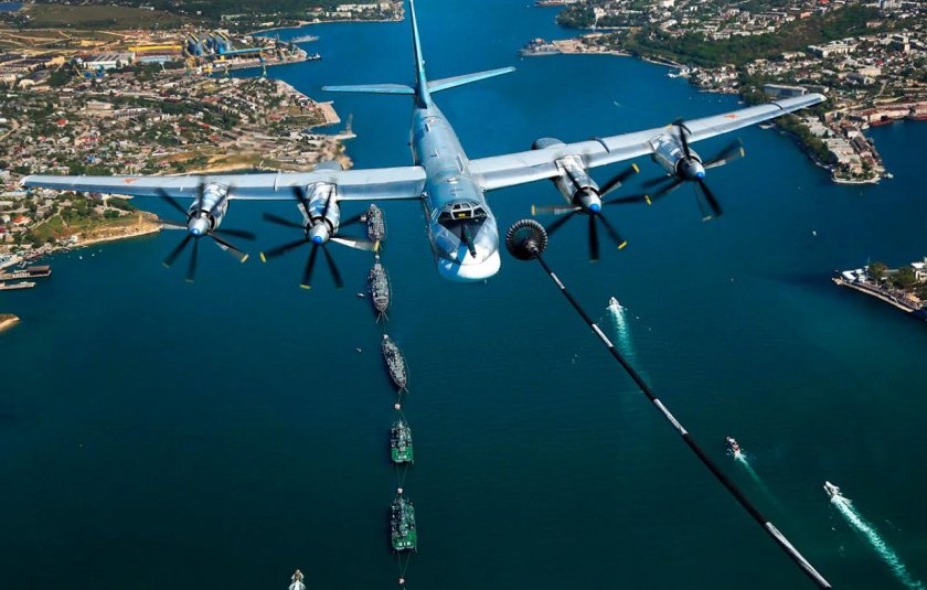 Дозаправка в воздухе ту-95мс