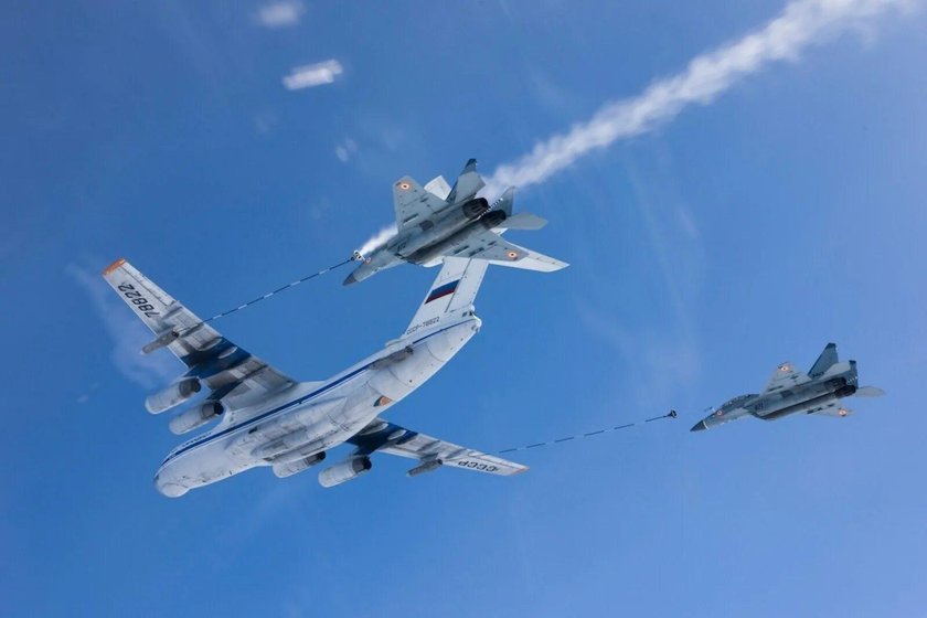 Ил-78 заправщик