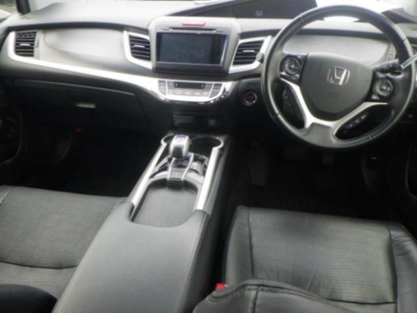Honda jade 2016 салон