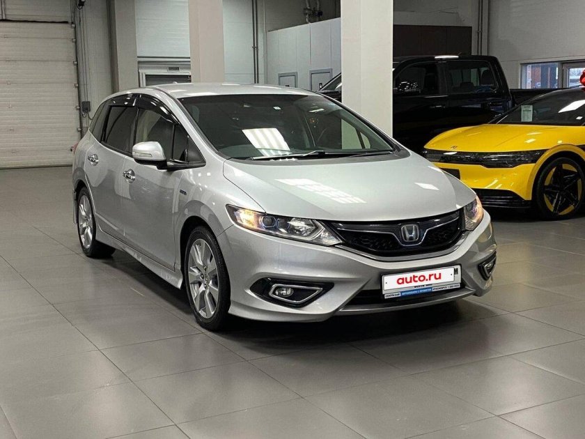 Хонда джейд 2015