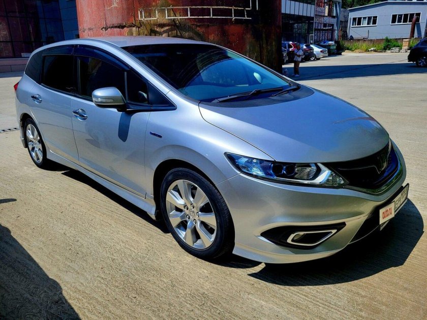 Хонда Jade
