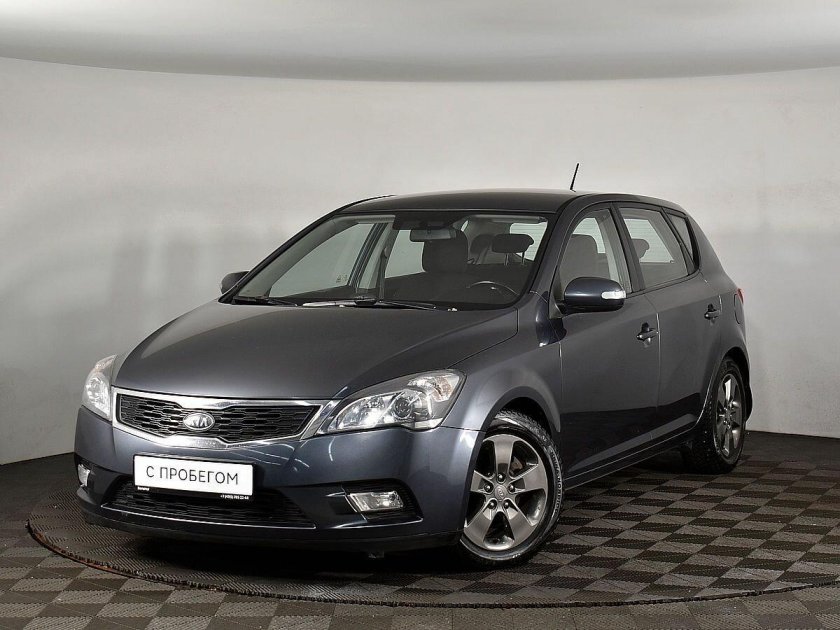 Kia Ceed 2011 хэтчбек
